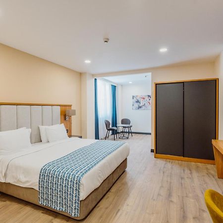 Best Western Plus Батуми Екстериор снимка