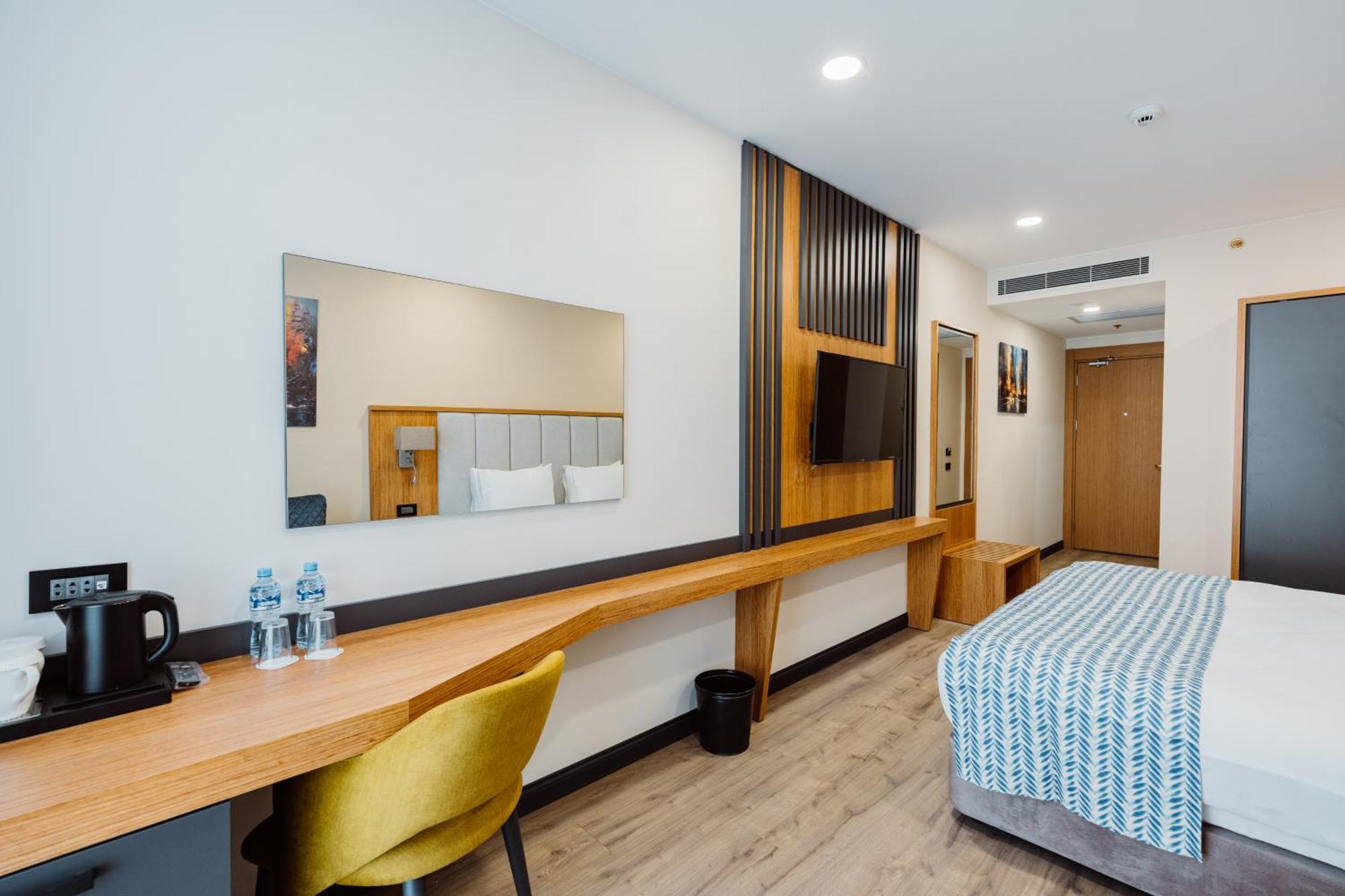 Best Western Plus Батуми Екстериор снимка