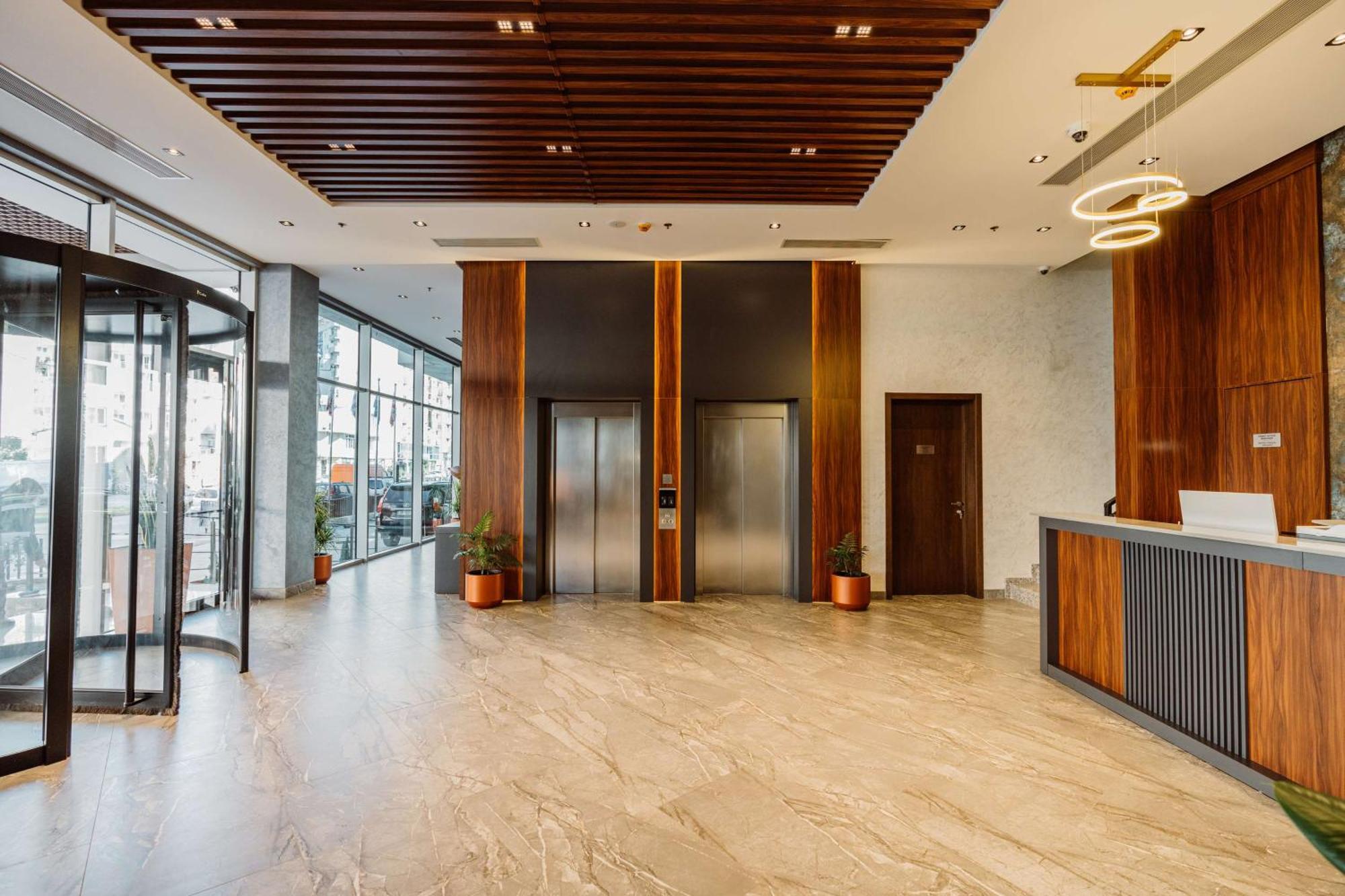 Best Western Plus Батуми Екстериор снимка