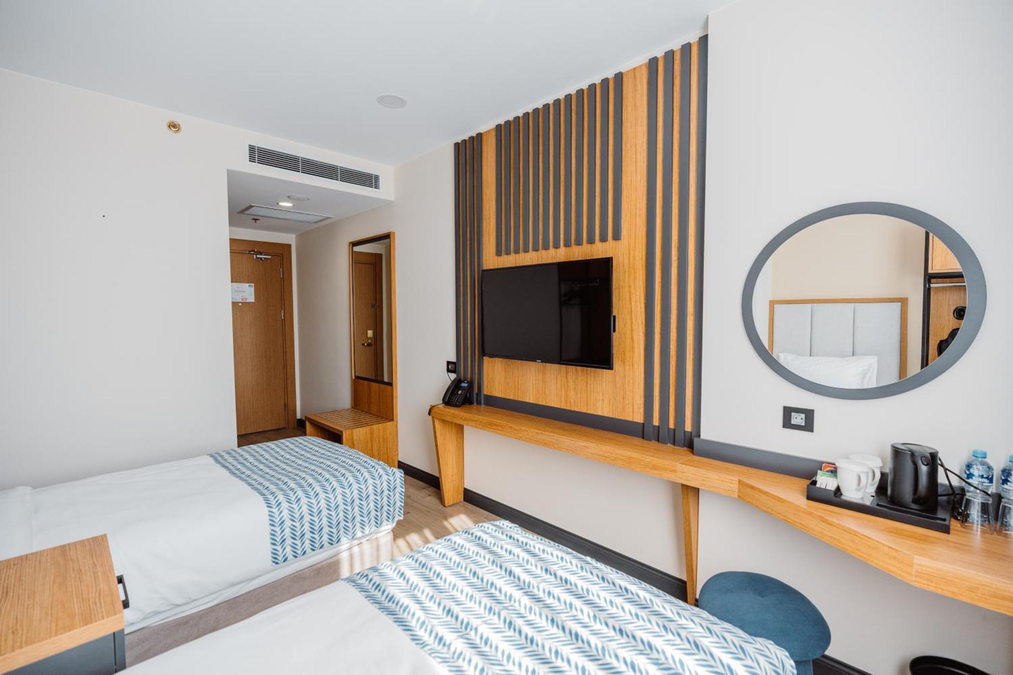 Best Western Plus Батуми Екстериор снимка