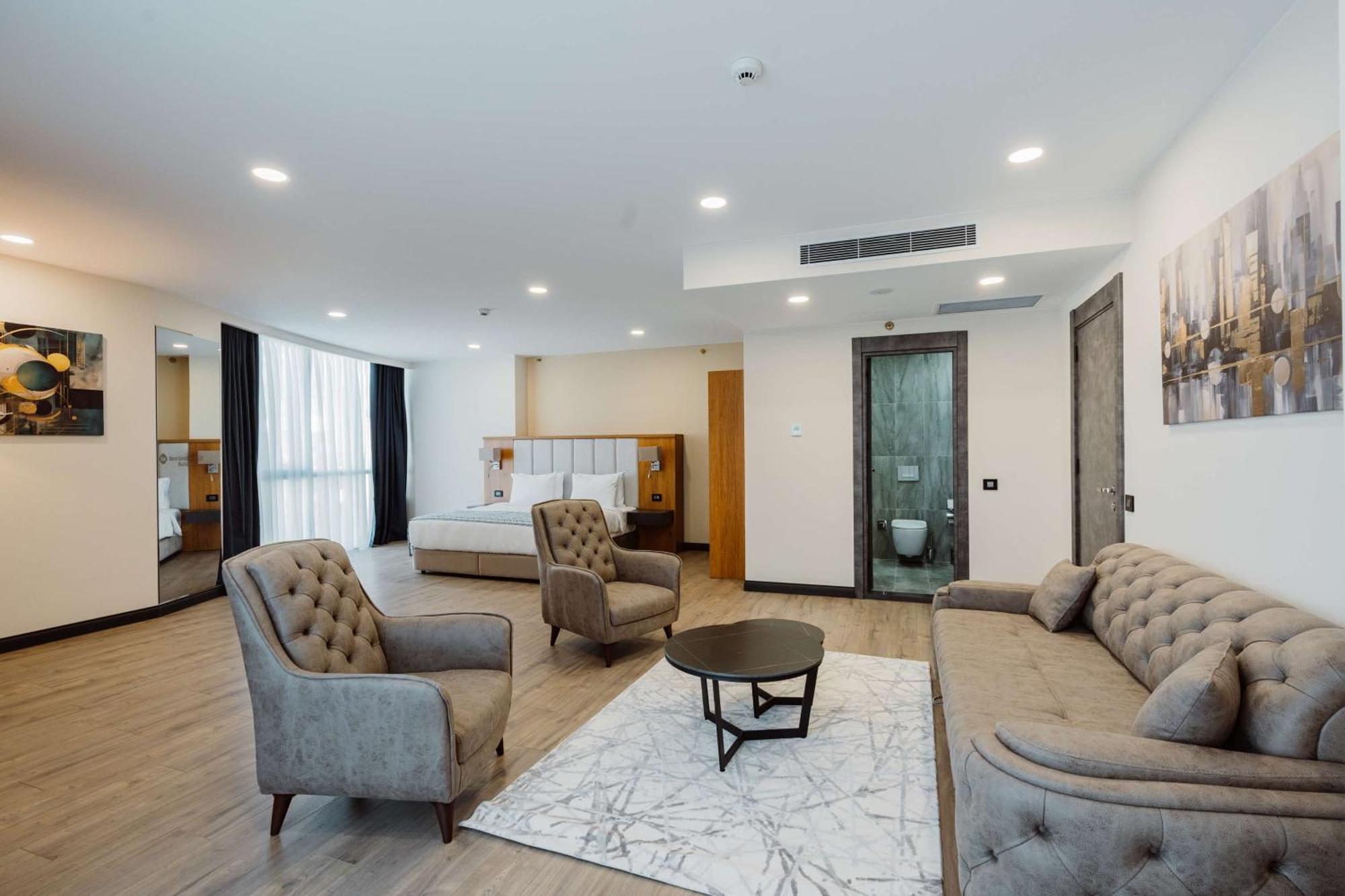Best Western Plus Батуми Екстериор снимка