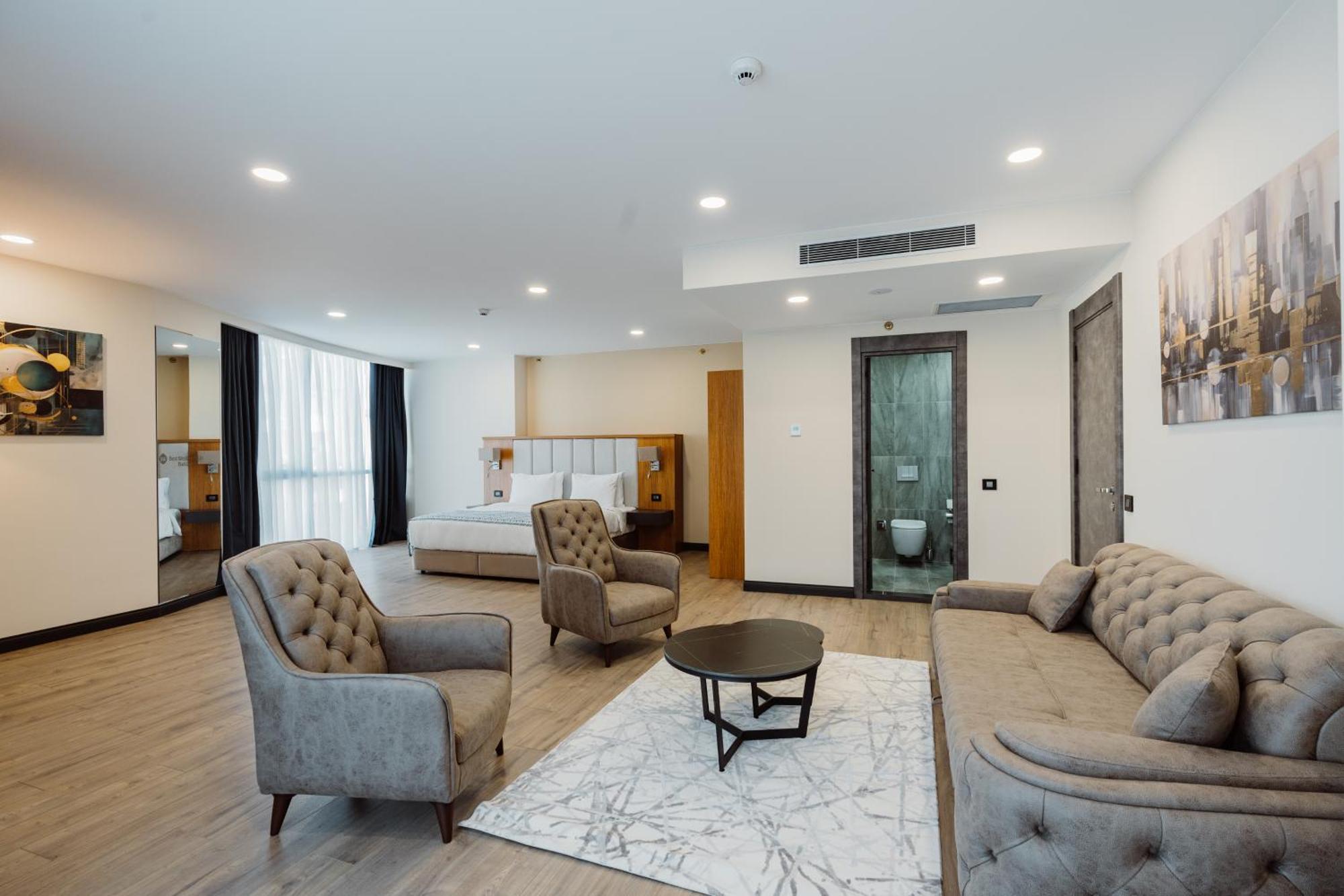 Best Western Plus Батуми Екстериор снимка