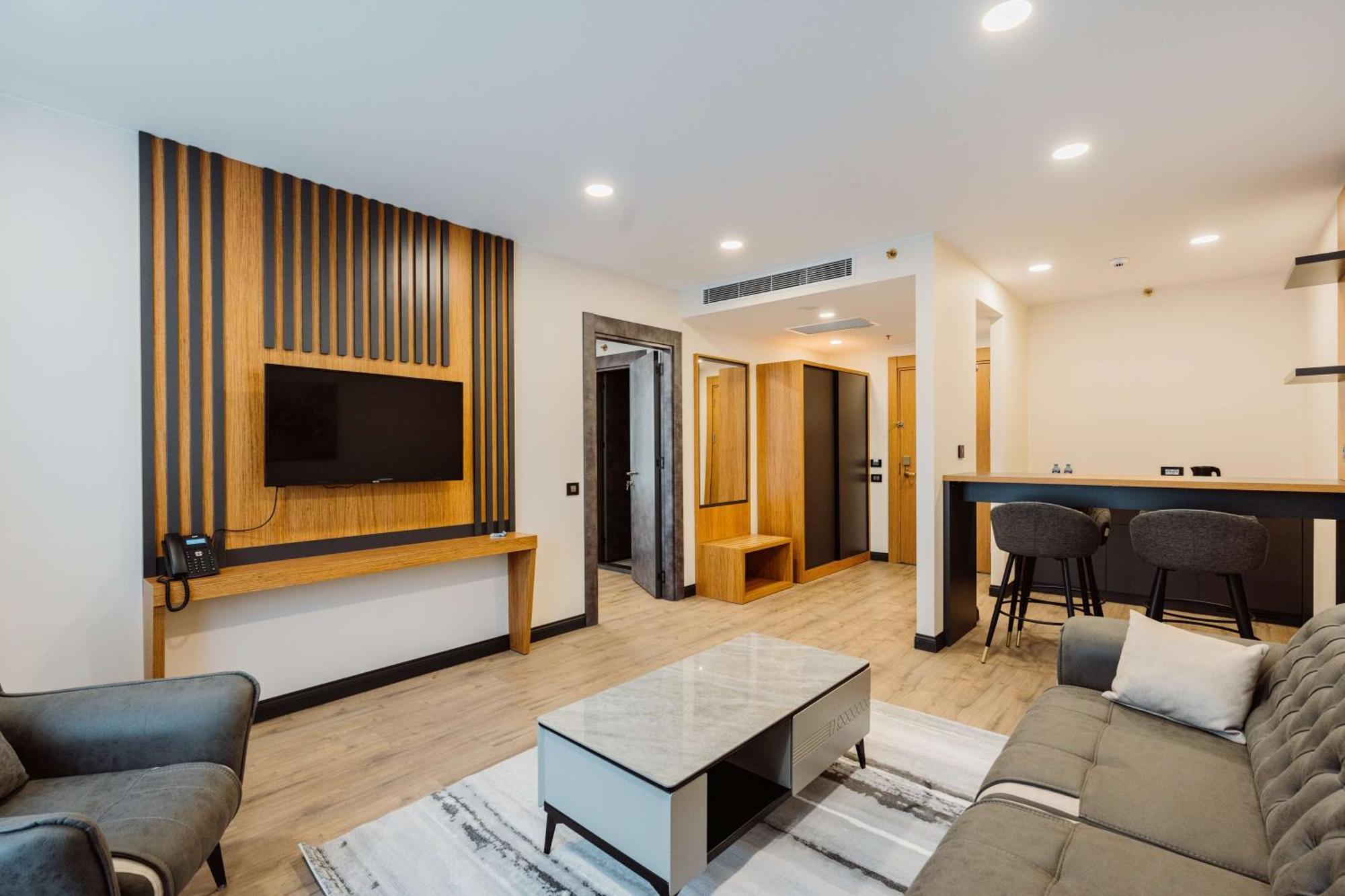 Best Western Plus Батуми Екстериор снимка