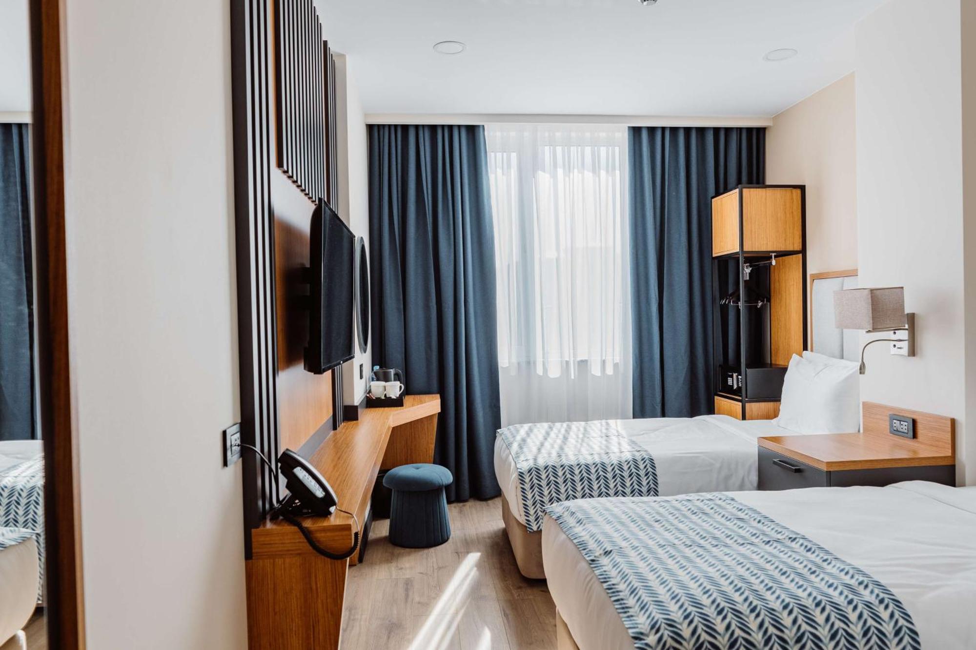 Best Western Plus Батуми Екстериор снимка