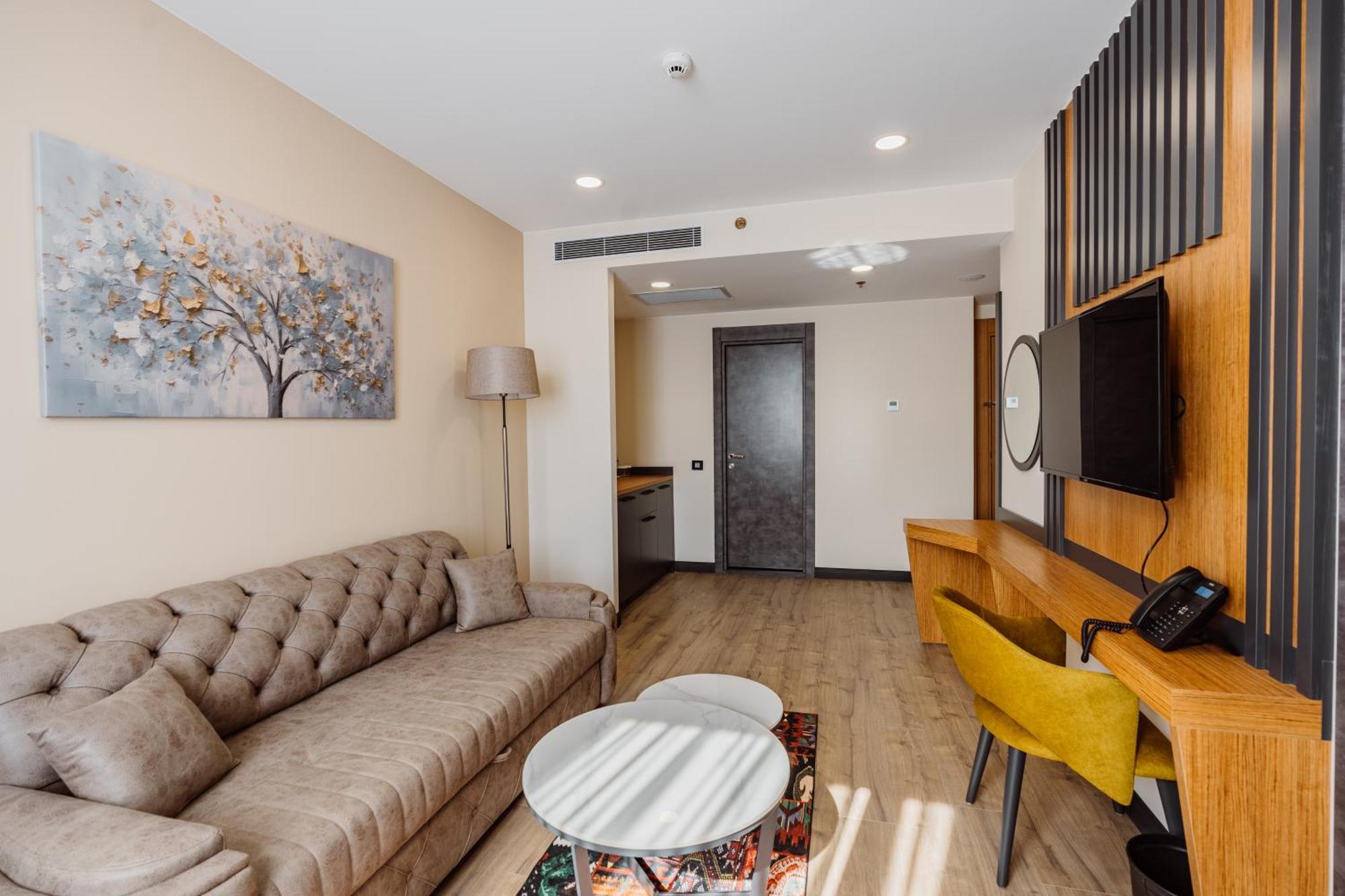 Best Western Plus Батуми Екстериор снимка